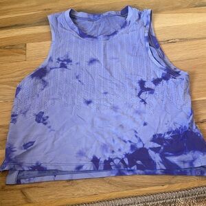 Lululemon train to be tank